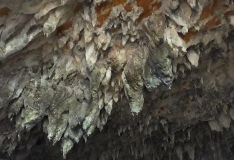La Cova Negra de Llimiana (o Mata-solana)
